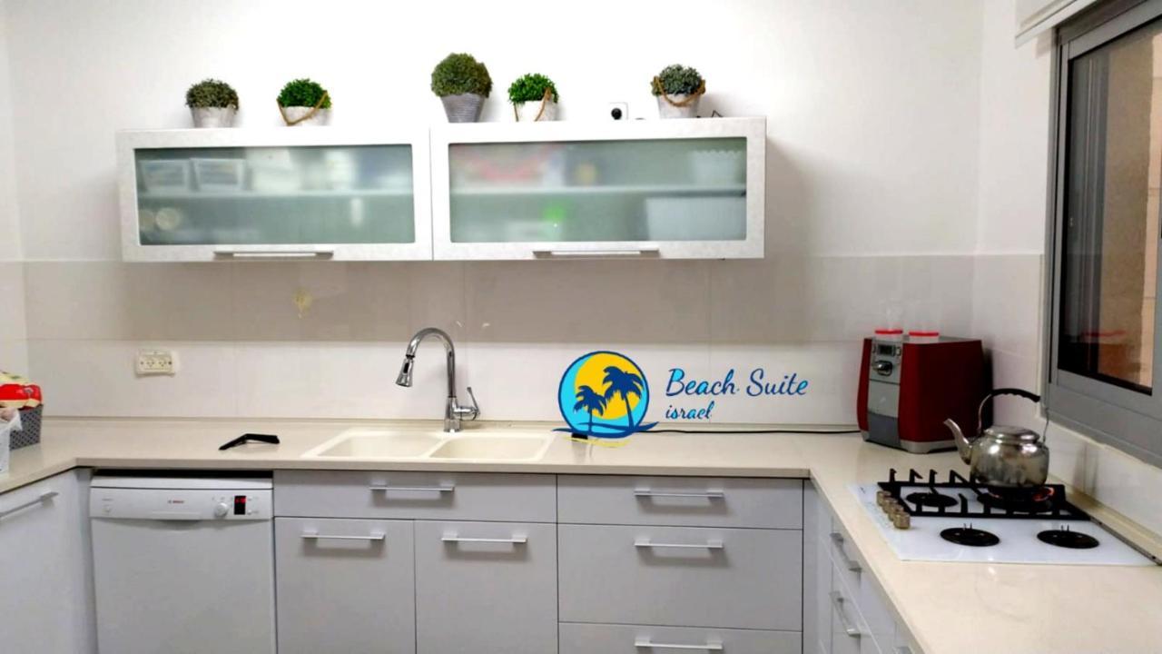 Beach Suite Israel- Private Jacuzzi Garden Suite & Gym, 3 Min Walk To Beach ביץ סוייט ישראל- ג'קוזי פרטי בגינה 3 דקות הליכה לים וחדר כושר Ашкелон Екстериор снимка