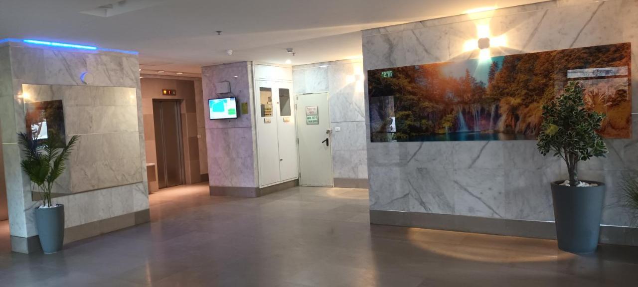 Beach Suite Israel- Private Jacuzzi Garden Suite & Gym, 3 Min Walk To Beach ביץ סוייט ישראל- ג'קוזי פרטי בגינה 3 דקות הליכה לים וחדר כושר Ашкелон Екстериор снимка