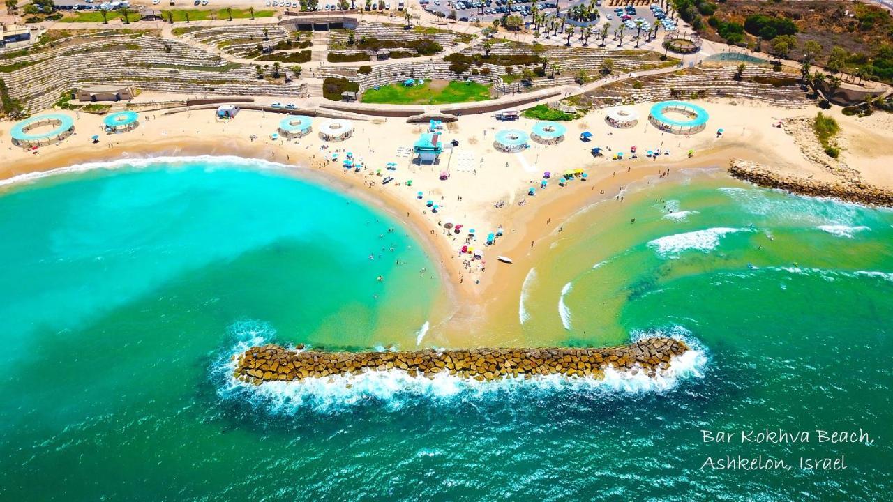 Beach Suite Israel- Private Jacuzzi Garden Suite & Gym, 3 Min Walk To Beach ביץ סוייט ישראל- ג'קוזי פרטי בגינה 3 דקות הליכה לים וחדר כושר Ашкелон Екстериор снимка